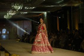 Fashion To Show Tribute By Manish Malhotra In Mumbai