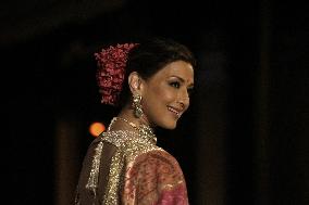 Fashion To Show Tribute By Manish Malhotra In Mumbai