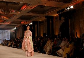 Fashion To Show Tribute By Manish Malhotra In Mumbai