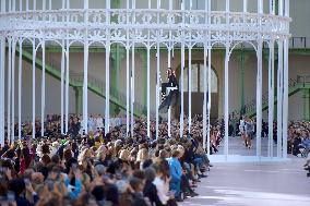 PFW - Chanel Runway