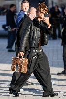 PFW - Louis Vuitton Arrivals