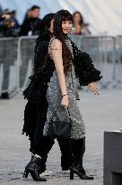 PFW - Louis Vuitton Arrivals