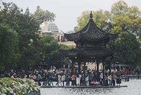 West Lake Tour in Hangzhou