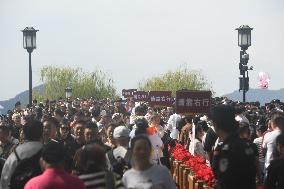 West Lake Tour in Hangzhou