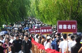 West Lake Tour in Hangzhou