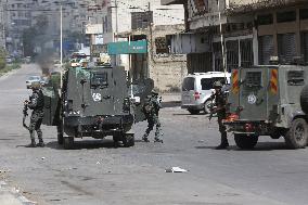 IDF Raids Balata Refugee Camp - Hebron