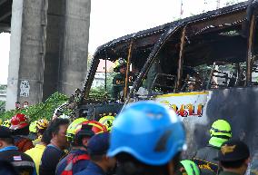 More Than 20 Children Dead In Bus Crash - Thailand