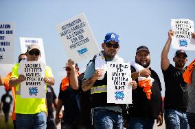 Port Of Houston Shuts Down Amid Dockworker Strike