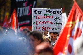 Inter-Union Demonstration - Paris