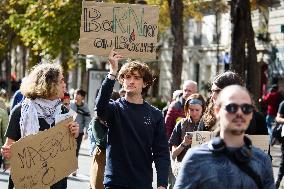 Inter-Union Demonstration - Paris