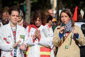 Strike At Tenon Hospital - Paris