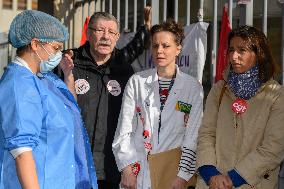 Strike At Tenon Hospital - Paris