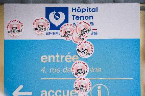 Strike At Tenon Hospital - Paris