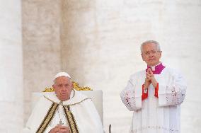 Pope Francis Leads The Mass For The Opening Session Of The 16th Ordinary General Assembly Of The Synod Of Bishops