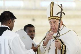 Pope Francis Leads Mass For The Inauguration Of The Synod - Vatican