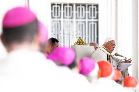 Pope Francis Leads Mass For The Inauguration Of The Synod - Vatican