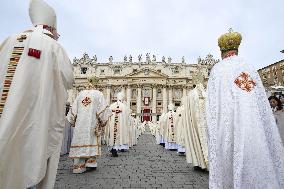 Pope Francis Leads Mass For The Inauguration Of The Synod - Vatican