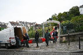 Clos Montmartre Grape Harvest - Paris