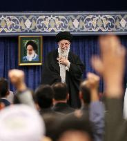 Khamenei Calls For West To Leave Middle East - Tehran