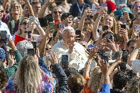 Pope Francis Leads Mass For The Inauguration Of The Synod - Vatican