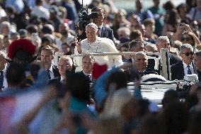 Pope Francis Leads Mass For The Inauguration Of The Synod - Vatican