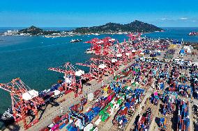 Lianyungang Port Working Scene