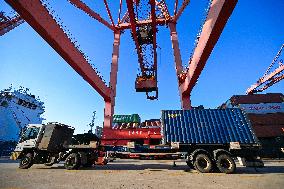 Lianyungang Port Working Scene