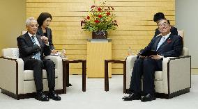 New Japan PM meets U.S. envoy