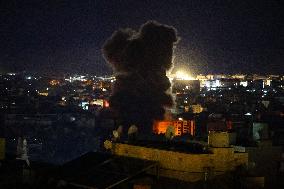 Israel Hits Beirut Killing 6 - Lebanon