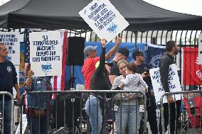 Longshoremen Demonstrate Outside Of Red Hook Terminal In Brooklyn New York As Port Strike Goes Into Day Two