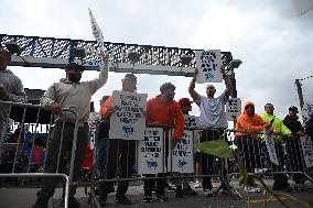 Longshoremen Demonstrate Outside Of Red Hook Terminal In Brooklyn New York As Port Strike Goes Into Day Two