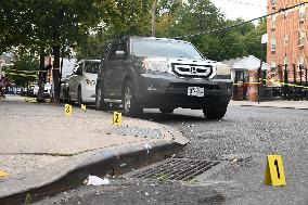 40-year-old Man Kavon Reid Shot And Killed Outside Of A Senior Center In Bronx New York