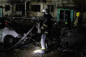 Russian Strike Hits Kharkiv Apartment Block - Ukraine