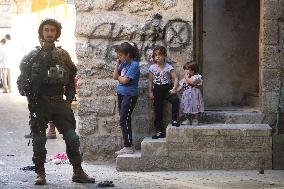 Jewish Settlers Raid Hebron - West Bank