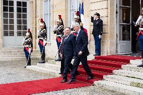 PM Barnier Receives Quebec Prime Minister - Paris