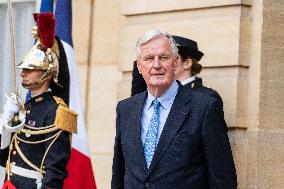 PM Barnier Receives Armenia Counterpart - Paris