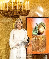 Queen Maxima Presents The Apples of Orange - The Hague