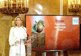 Queen Maxima Presents The Apples of Orange - The Hague