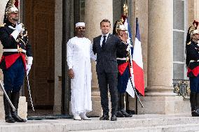 French President Welcomes Chad's President - Paris