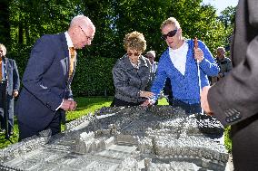 Princess Margriet Unveils Model Of Het Loo Palace - Apeldoorn