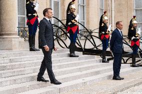 French President Welcomes Chad's President - Paris