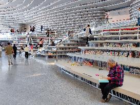 Library of Binhai New Area in Tianjin