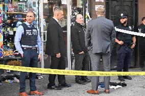 29-year-old Woman Fatally Stabbed At A Mini Market In The Hunts Point Section Of Bronx New York City