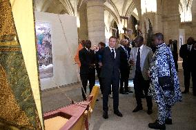 President Macron At Revelation ! Art Contemporain Du Benin Exhibition Opening - Paris