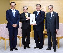 Japan PM Ishiba holds talks with business leaders