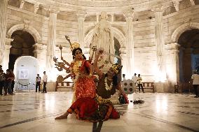 Dancers Perform ''Durgotsab''In West Bengal 2024, Kolkata