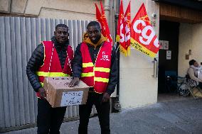 9th Day Of Strike Action At The Prince De Galles Hotel - Paris