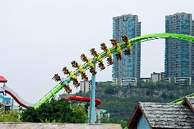 Happy Valley Tour in Chongqing