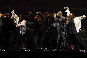 Usher: Past Present Future Concert