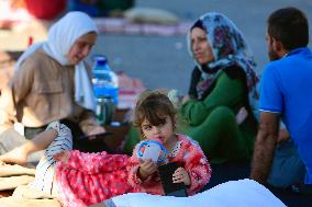 Displaced Lebanon People In Sidon